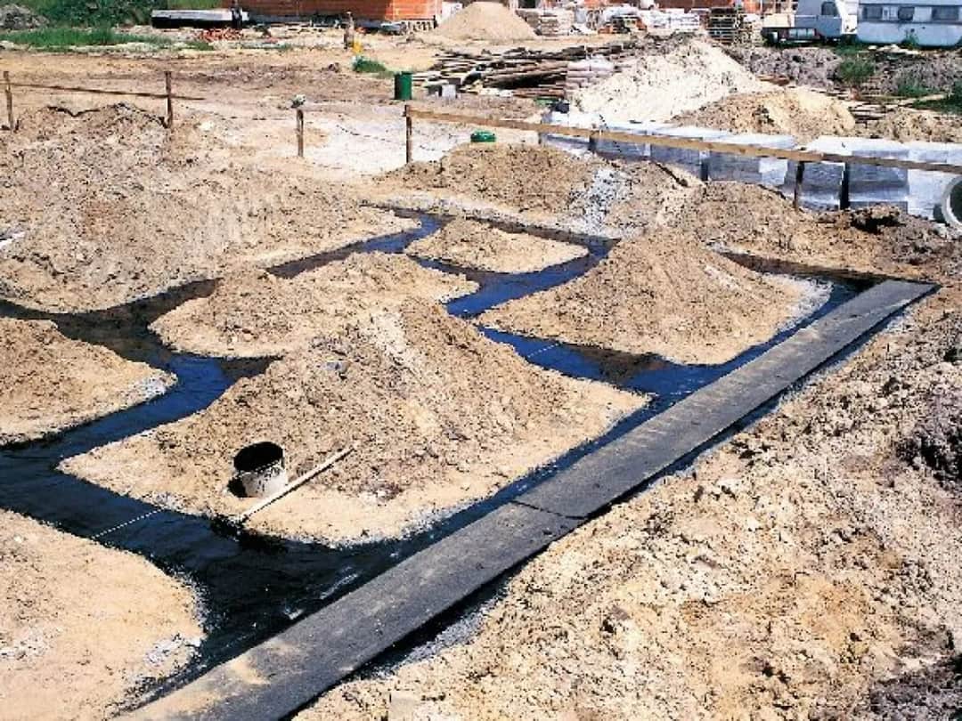 Fundamenty krok po kroku dla laików - Jak zbudować solidną bazę domu