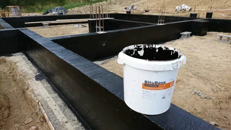 Dysperbit na mokre bloczki - skuteczna izolacja czy błąd?